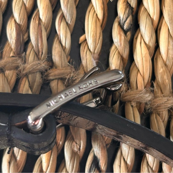 Michael Kors zipper detail belt - Picture 4 of 7